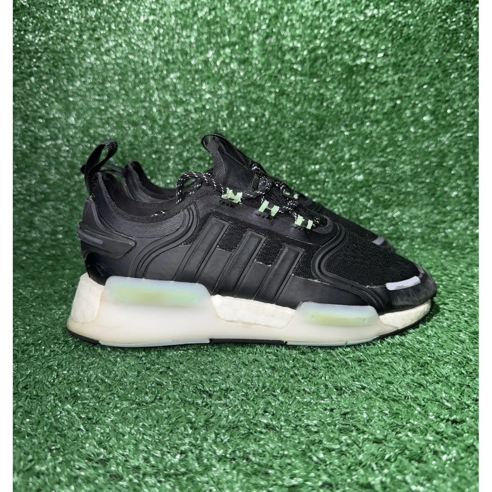 Adidas NMD R1 V3 Black White Athletic Sneaker Running Shoes Womens 5.5 Boys 4‎